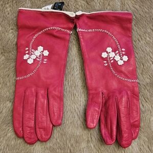 NEW Lambertson Truex leather gloves with leather flowers and silk lining